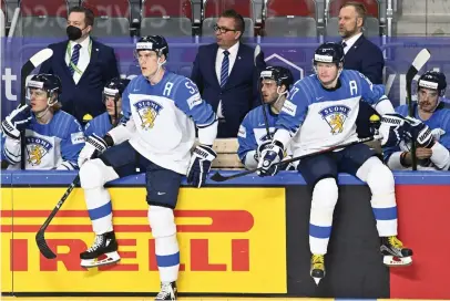  ?? FOTO: JUSSI NUKARI / LEHTIKUVA ?? Fungerar Finlands spel i powerplay i VM? Den frågan har Jukka Jalonen inget enkelt svar på inför kvartsfina­len
■ mot Tjeckien.