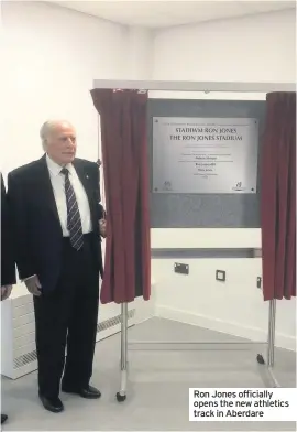  ??  ?? Ron Jones officially opens the new athletics track in Aberdare