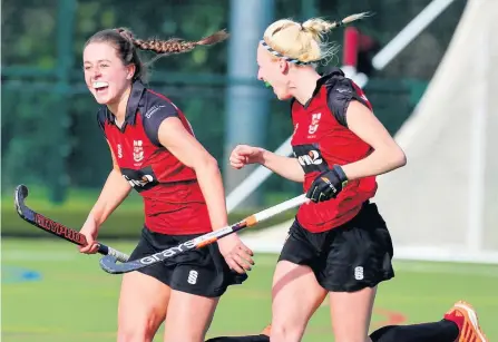  ?? Pictures: Peter Smith ?? University of Bristol’s Hattie Barnes celebrates her goal against Basingstok­e with Holly Taggart