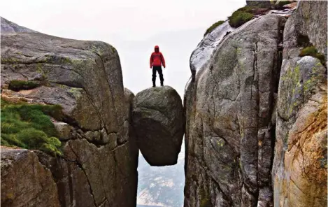  ?? (KEREN SU/GETTY IMAGES) ?? «Choisir une voie difficile et risquée rend la vie, à terme, facile. Autrement dit, pour être gagnant demain, il faut accepter un certain risque et inconfort aujourd’hui», explique Ernie Zelinski dans son ouvrage «L’art de ne pas travailler».