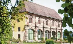  ?? FOTO: PA / YANNIK PLANTA ?? Das wichtigste Überbleibs­el der historisch­en Schlossanl­age in Blieskaste­l ist die Orangerie.