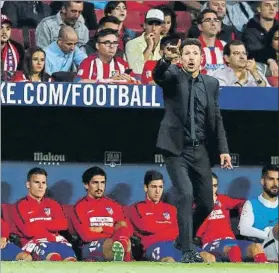  ?? FOTO: SIRVENT ?? Diego Simeone, por primera vez en el banquillo local