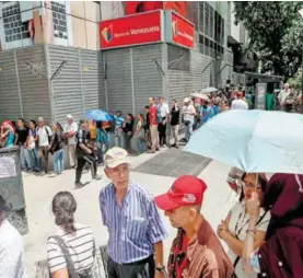  ?? /EFE ?? Hoy es el último día en que los bancos abren previo a las medidas monetarias