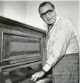  ?? Foto: UPI/dpa ?? Song-Genie Irving Berlin am Klavier, im Jahr 1962.