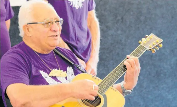  ?? Photos / Rosalie Willis ?? Kaumatua Don Te Maipi has written a waiata for Jacinda Ardern.