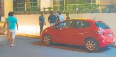  ?? FOTOS: DIARIO EL TRIBUNO ?? DETENCION. El sospechoso fue apresado en Mendoza Shopping.