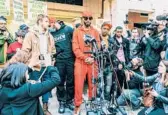  ?? DESEAN MCCLINTON-HOLLAND/THE NEW YORK TIMES ?? Christian Smalls, president of the Amazon Labor Union, addresses reporters on April 1 in New York.