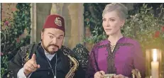  ?? FOTO: DPA ?? Jack Black als Onkel Jonathan und Cate Blanchett als Mrs. Zimmermann.