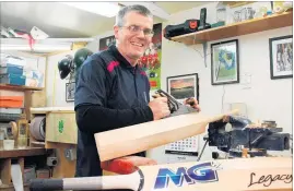  ?? PHOTO/PAUL TAYLOR ?? NO REGRETS: Cricket bat maker and self-confessed cricket nut Marty Graham operates from Taradale.