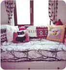  ??  ?? @mwncialice has styled her day bed with a collection of welcoming cushions