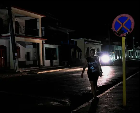  ?? AFP ?? Apagón en Bauta de Artemisa, Cuba, el 18 de marzo del 2024.