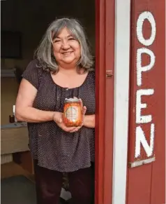  ??  ?? Farm Barn gave Marie Reis reason to experiment with new preserves.