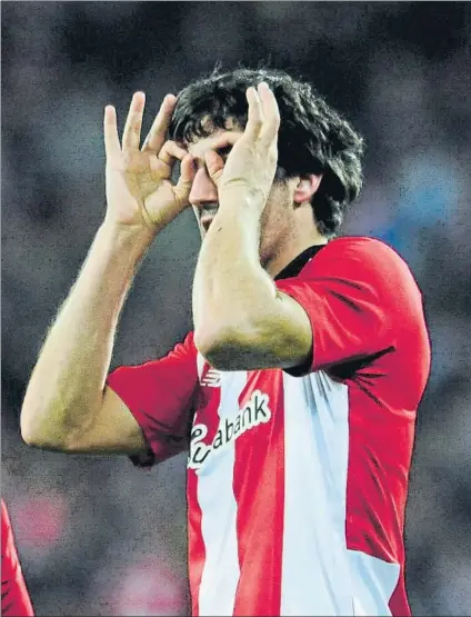  ?? FOTO: JUAN ECHEVERRÍA ?? Celebració­n
San José marcó su último gol en el duelo de Copa contra el Sevilla de la pasada temporada