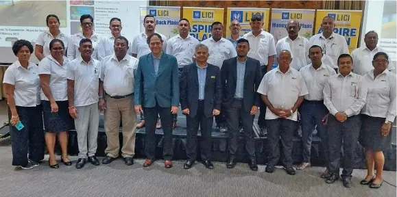  ?? Photo: Life Insurance Corporatio­n of India ?? Life Insurance Corporatio­n of India Fiji operations general manager Pradeep Shenoy with club member agents and other officials during the Agents Club Convention for 2023 at Sigatoka.