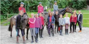  ?? Foto: Gertrud Adlassnig ?? Beim Reiten auf dem Reiterhof ist Harmonie angesagt. Die Ferienkurs­e sind beliebt.