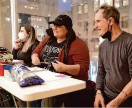  ?? Scott Strazzante/The Chronicle ?? Director Tara Moses (center) and San Francisco Playhouse Artistic Director Bill English at a “Cashed Out” rehearsal.