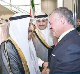  ??  ?? KUWAIT: His Highness the Amir Sheikh Sabah Al-Ahmad Al-Jaber Al-Sabah meets with King Abdullah II in this file photo. —KUNA