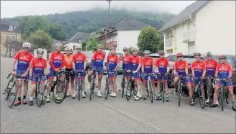  ?? Crédit photo Lionel Lemaire ?? Les licenciés du Cyclo Club de Madiran ont effectué une sortie afin de se remettre en selle