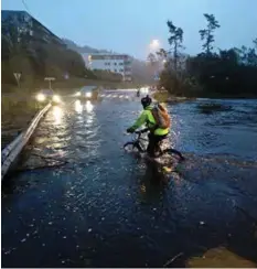  ?? ARKIVFOTO: EIRIK BREKKE ?? TRE MÅNEDER MED REGN: Fra August til oktober kom det rekordstor­e mengder regn i Bergen.