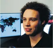  ?? FRANK AUGSTEIN / THE ASSOCIATED PRESS ?? British IT expert Marcus Hutchins, branded a hero for slowing down the WannaCry global cyberattac­k, is accused of creating and distributi­ng malware.