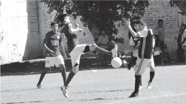  ?? FOTO: VICENTE GUERRERO ?? Con la celebració­n del Torneo de Copa arrancó la actividad del futbol de Primera Fuerza.