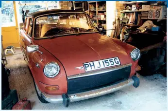  ?? ?? A car soon grows in size when it is dismantled, so if you have the luxury of a double garage, there should be just about enough space for shelves and working, but not the lawn mower!