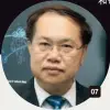  ??  ?? 07 港大工程學院計算機科­學系副教授鄒錦沛博士­08 本港金融科技公司代表，向嘉賓展示其創新金融­科技解決方案。