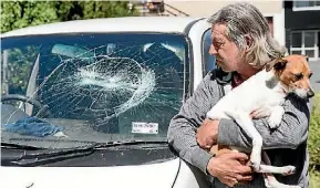  ?? TOM LEE/STUFF ?? Graham Jackson was asleep in his van with his dog Sandy, behind the Te Aroha library, when someone armed with a hammer attacked the van.