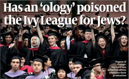  ?? PHOTO: GETTY IMAGES ?? Degree of change: Harvard Law School students celebrate their graduation