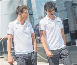  ?? FOTO: MCLAREN ?? Lando Norris y Carlos Sainz Los pilotos Mclaren han aceptado bajarse el sueldo