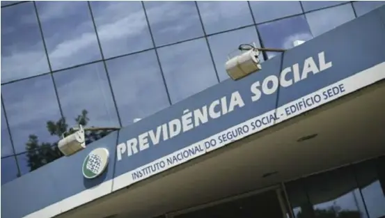  ?? ?? Nas despesas da Previdênci­a Social, a conta do Auxiliom Doença ja cehga a quase metade do orçamento.