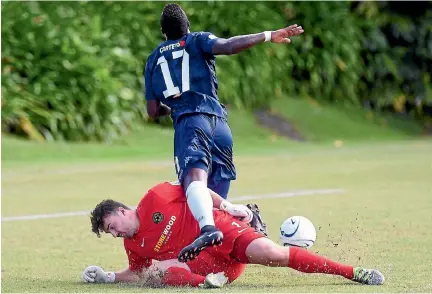  ?? PHOTO: PHOTOSPORT ?? Conceding a first-half penalty in desperate circumstan­ces was the only blemish on Scott Basalaj’s copybook yesterday.