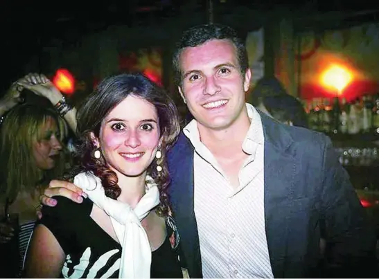  ?? ?? Isabel Díaz Ayuso y Pablo Casado, una amistad que comenzó en NN GG