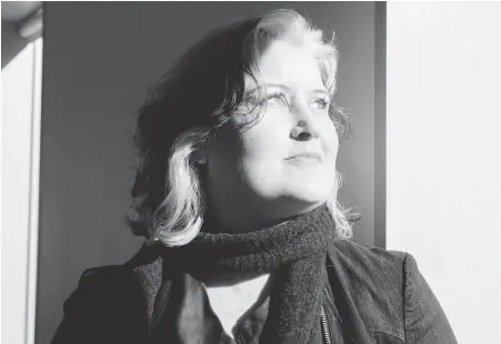  ??  ?? Paula Cole is touring to promote her current album, Ballads, a collection of 20 jazz covers.