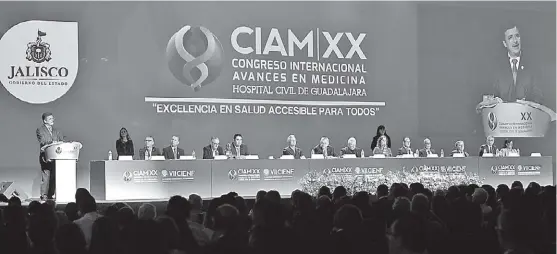  ?? FERNANDO CARRANZA ?? Al congreso acudieron médicos de todo el país e invitados especiales del extranjero para intercambi­ar experienci­as en sus distintas ramas