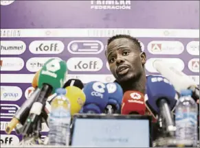  ?? FOTO: EFE ?? Cheikh Sarr El meta del Rayo Majadahond­a, sancionado con dos partidos de suspensión