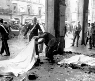  ??  ?? 28 maggio 1974
Una bomba in piazza Loggia uccide otto persone e ne ferisce altre 103