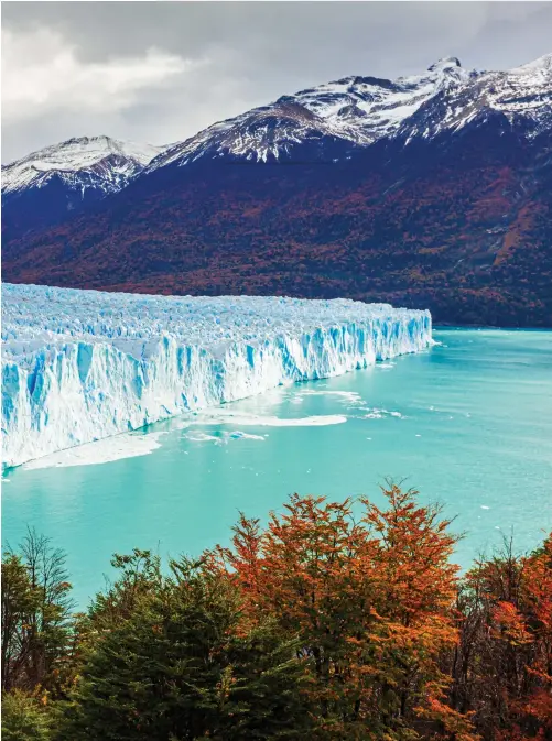  ??  ?? Glaciers regularly calve off chunks of ice that can be dangerous for yachts that aren’t properly equipped.