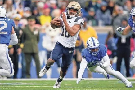  ?? ISAIAH J. DOWNING/USA TODAY SPORTS ?? Navy junior quarterbac­k Malcolm Perry is seeking his first win against Army.