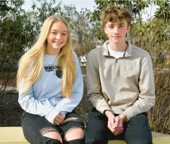  ?? PAUL W. GILLESPIE/STAFF ?? Sam Pratt, left, 18, and her brother Ryan Pratt, 16.