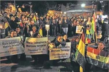  ?? AFP ?? DOLOR. En el Día de los Muertos, la oposición recordó a los dos jóvenes que murieron en las protestas.