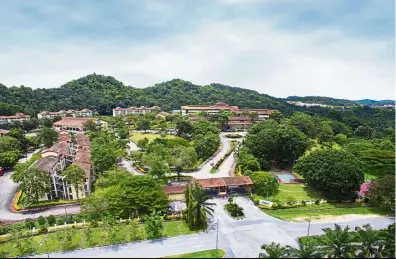  ??  ?? The calming, tranquil surroundin­gs of Nilai University makes the environmen­t conducive for learning.