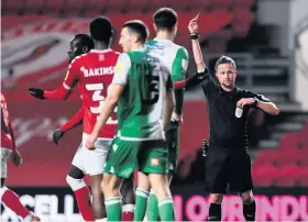  ?? Picture: Ryan Hiscott ?? Famara Diedhiou is sent off by referee David Webb