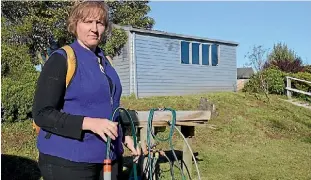  ?? STEPH RANGI/FAIRFAX NZ ?? Anja Schaar is hoping to improve the Community Garden’s watering system by summer.