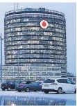  ?? FOTO:R.VENNENBERN­D/ DPA ?? Digitale Technik spart Heizkosten im Vodafone-tower