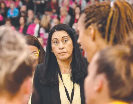  ??  ?? FOCUSED: Lightning coach Noeline Taurua leads a team talk during last week’s encounter against Adelaide Thunderbir­ds.