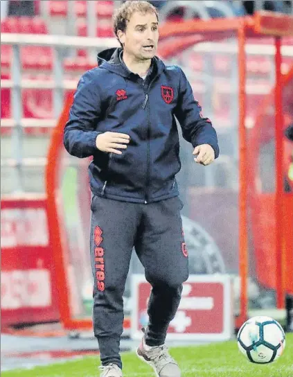  ?? FOTO: EFE ?? Jagoba Arrasate durante el partido de ayer entre el Numancia y la Cultural Leonesa