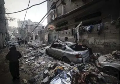  ?? MAHMUD HAMS / AFP ?? Israel tem feito ofensiva em Rafah, uma localidade próxima da fronteira com o Egito
