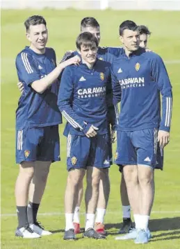  ?? ÁNGEL DE CASTRO ?? Francho, Hernández, Vigaray, Vuckic y Francés, en un entrenamie­nto.