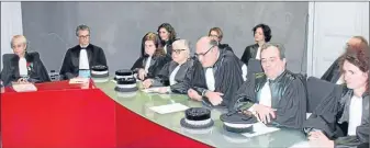  ??  ?? Audience solennelle du tribunal de grande instance.